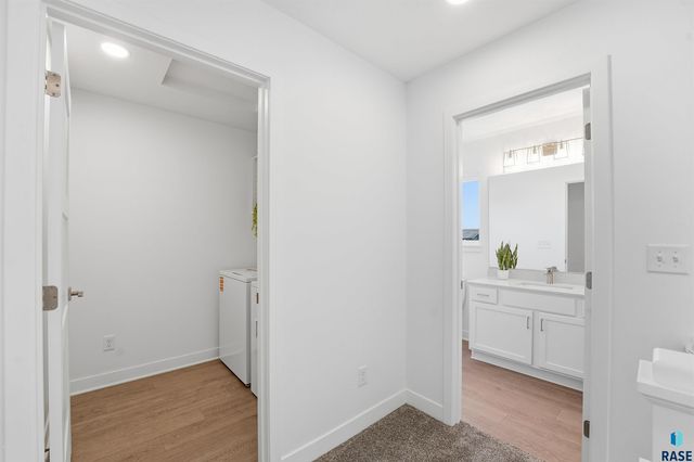 325 S Willow Spring Dr Drive, Sioux Falls, SD 57110