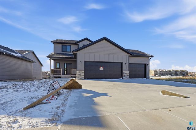 325 S Willow Spring Dr Drive, Sioux Falls, SD 57110