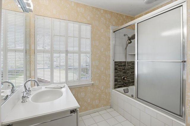 6321 Greenway Road, Fort Worth, TX 76116