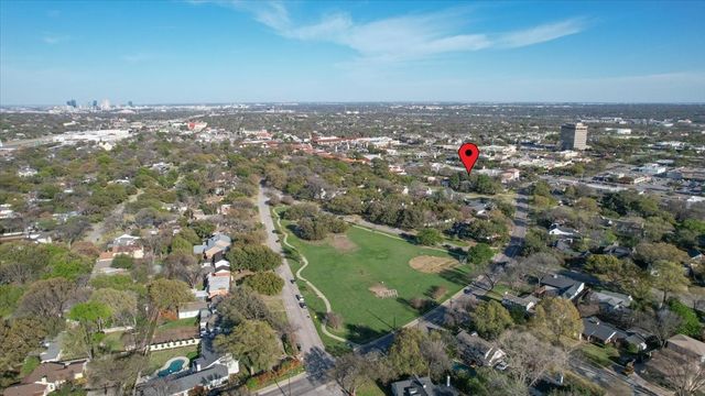 6321 Greenway Road, Fort Worth, TX 76116