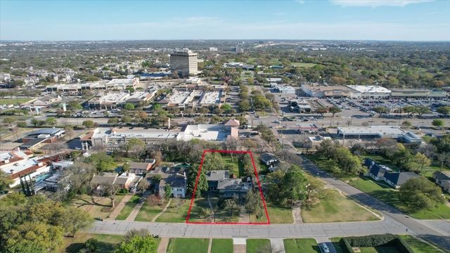 6321 Greenway Road, Fort Worth, TX 76116