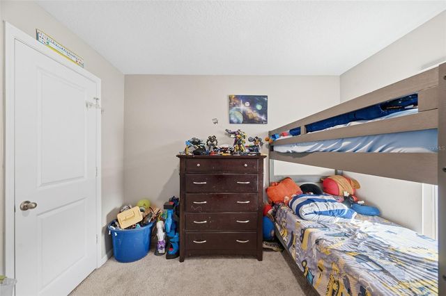 11014 GOLDEN WARLBER, Brooksville, FL 34613