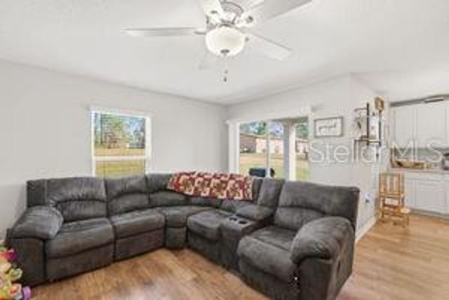 11014 GOLDEN WARLBER, Brooksville, FL 34613