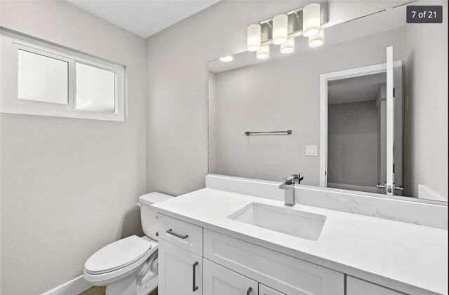 1024 Mission A, Costa Mesa, CA 92626