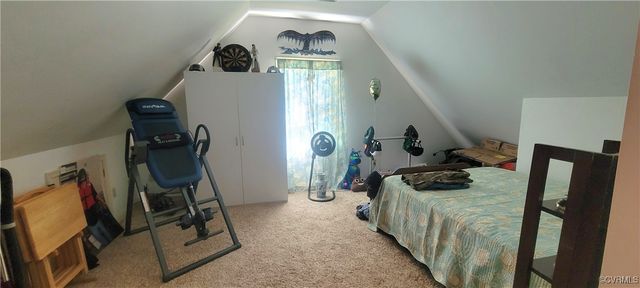 21 Old Memorial Dr, Sandston, VA 23150