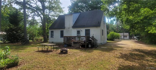 21 Old Memorial Dr, Sandston, VA 23150