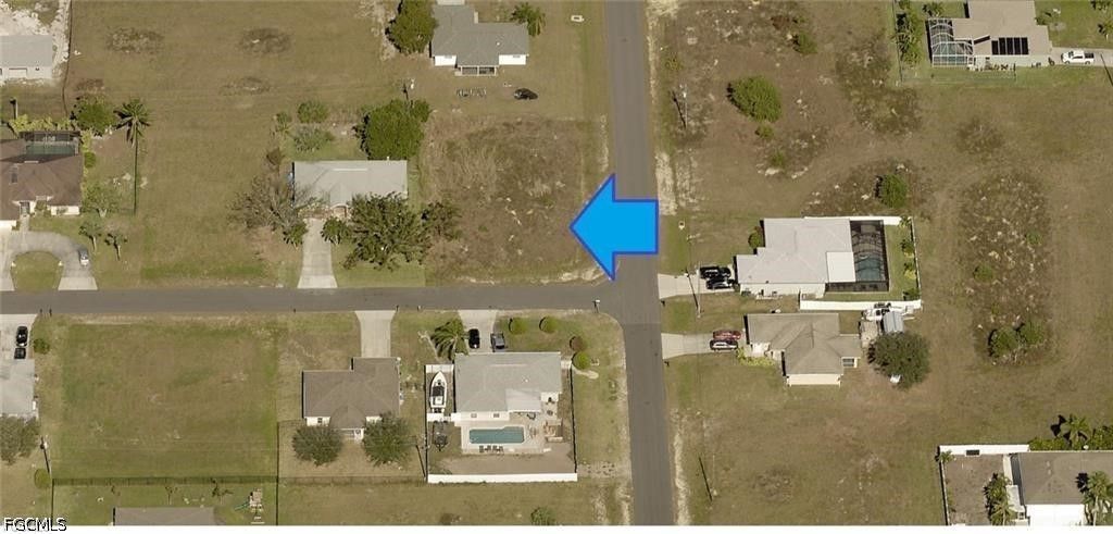 205 NW 4th TER, Cape Coral, FL 33993