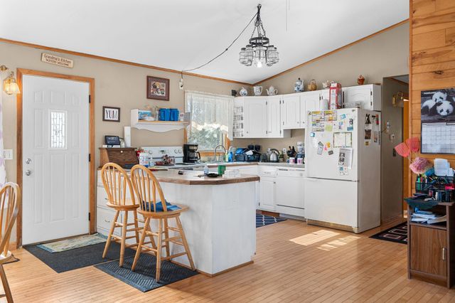 2565 195th Avenue, Mora, MN 55051