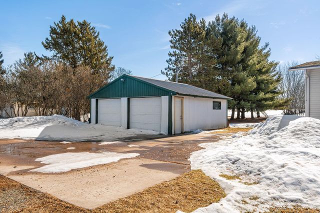 2565 195th Avenue, Mora, MN 55051