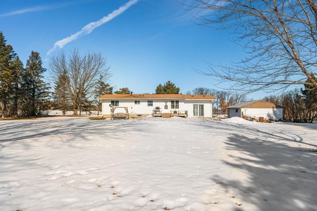 2565 195th Avenue, Mora, MN 55051