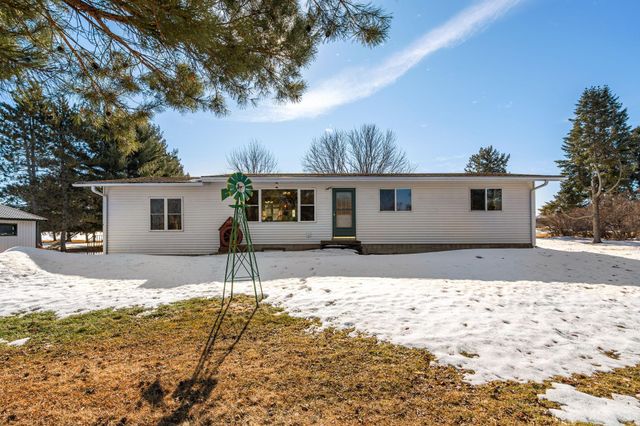 2565 195th Avenue, Mora, MN 55051