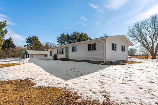 2565 195th Avenue, Mora, MN 55051