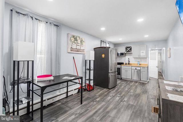 214 E JUNIPER AVE, Wildwood, NJ 08260