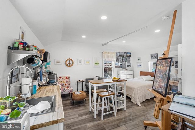 214 E JUNIPER AVE, Wildwood, NJ 08260