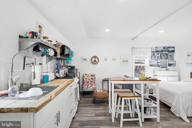 214 E JUNIPER AVE, Wildwood, NJ 08260