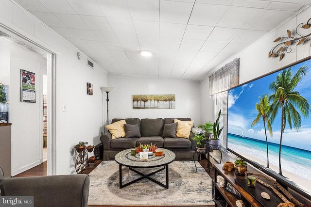 214 E JUNIPER AVE, Wildwood, NJ 08260