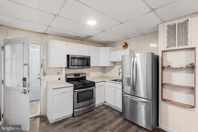 214 E JUNIPER AVE, Wildwood, NJ 08260