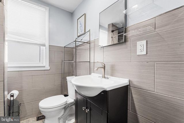 214 E JUNIPER AVE, Wildwood, NJ 08260