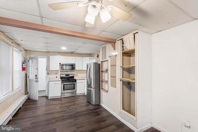 214 E JUNIPER AVE, Wildwood, NJ 08260