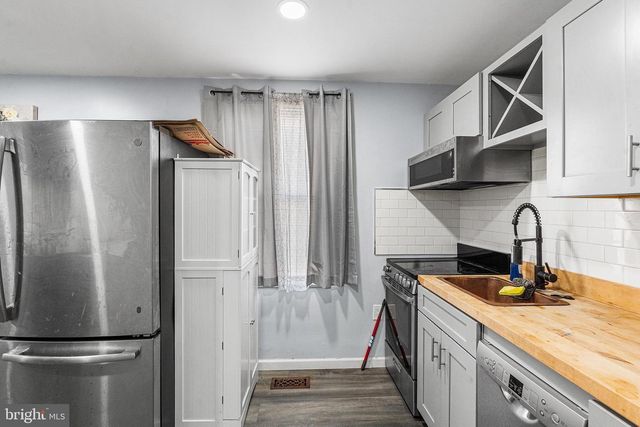 214 E JUNIPER AVE, Wildwood, NJ 08260