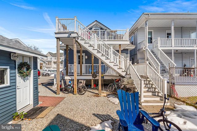 214 E JUNIPER AVE, Wildwood, NJ 08260