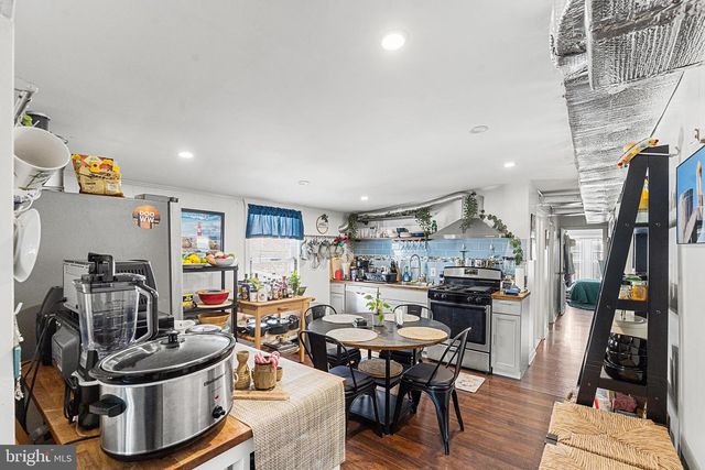 214 E JUNIPER AVE, Wildwood, NJ 08260