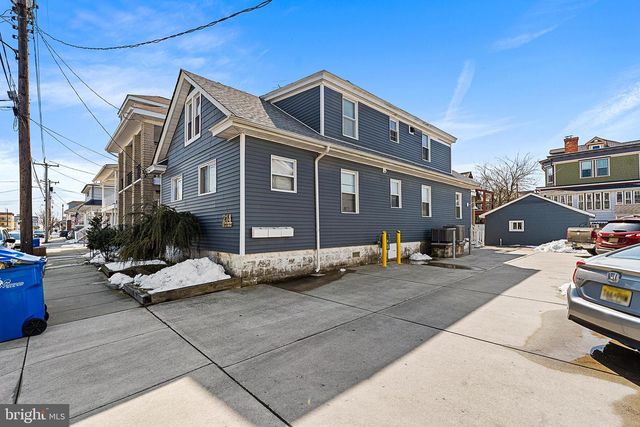 214 E JUNIPER AVE, Wildwood, NJ 08260