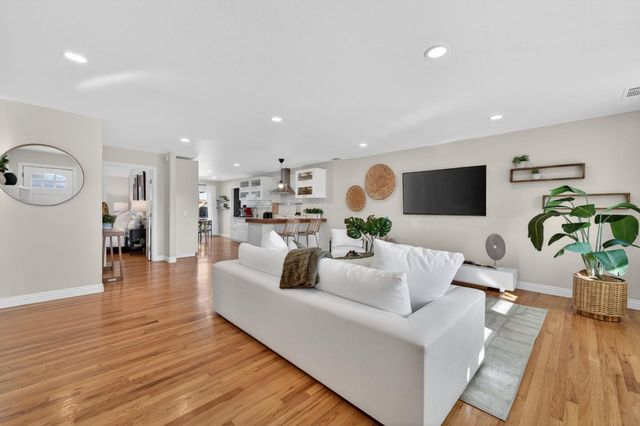 649 Chauncey Way, San Jose, CA 95128