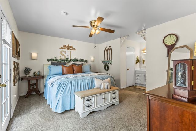 3906 Castlehill Court, Arlington, TX 76016