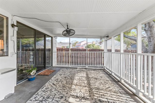 3906 Castlehill Court, Arlington, TX 76016