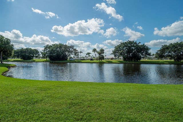 13400 Polo Road W 104, Wellington, FL 33414