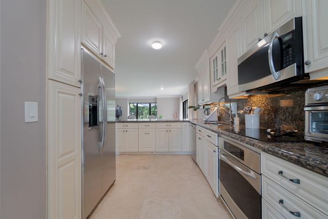 13400 Polo Road W 104, Wellington, FL 33414