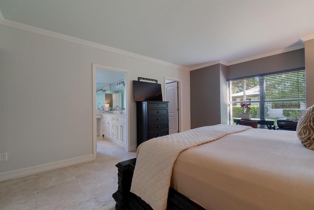 13400 Polo Road W 104, Wellington, FL 33414