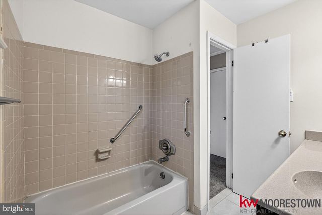 19 NOTTINGHAM WAY, Eastampton, NJ 08060