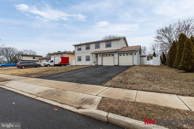 19 NOTTINGHAM WAY, Eastampton, NJ 08060