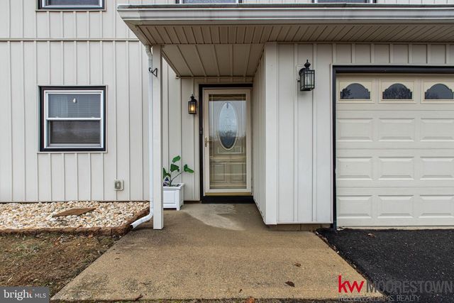 19 NOTTINGHAM WAY, Eastampton, NJ 08060