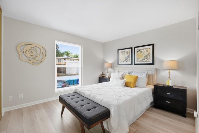 1945 Mount Vernon Court 5, Mountain View, CA 94040