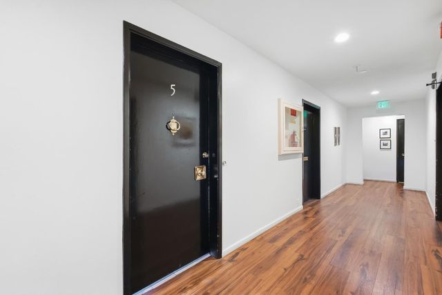 1945 Mount Vernon Court 5, Mountain View, CA 94040