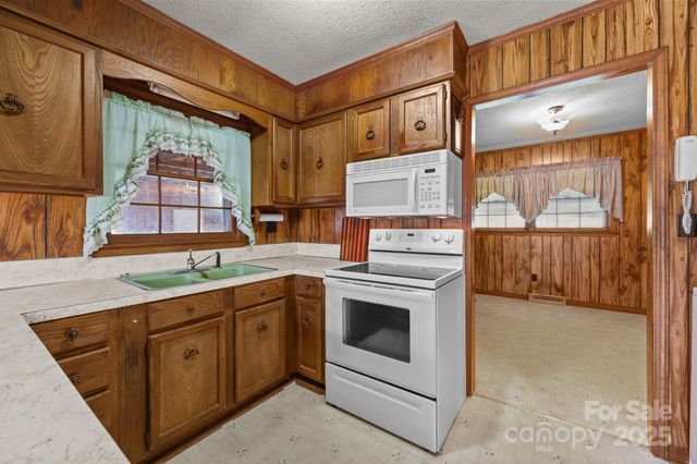 2440 Emanuel Church Road, Rockwell, NC 28138