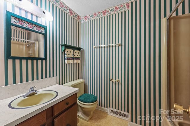 2440 Emanuel Church Road, Rockwell, NC 28138