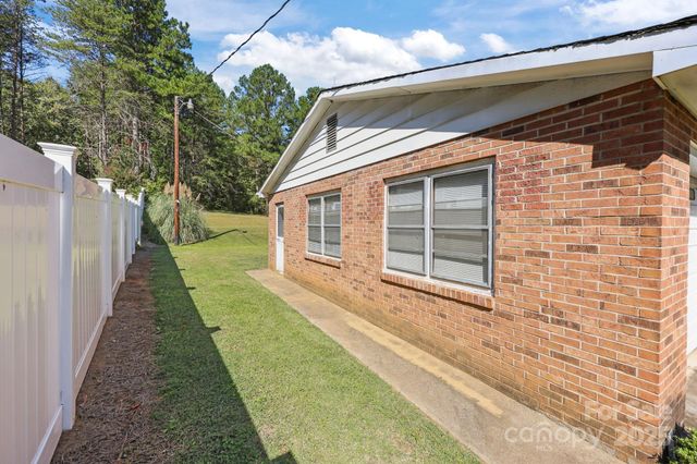 2440 Emanuel Church Road, Rockwell, NC 28138