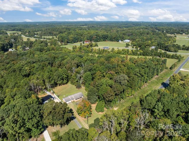 2440 Emanuel Church Road, Rockwell, NC 28138