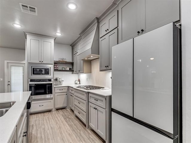 2916 SE 24th Street, Moore, OK 73160