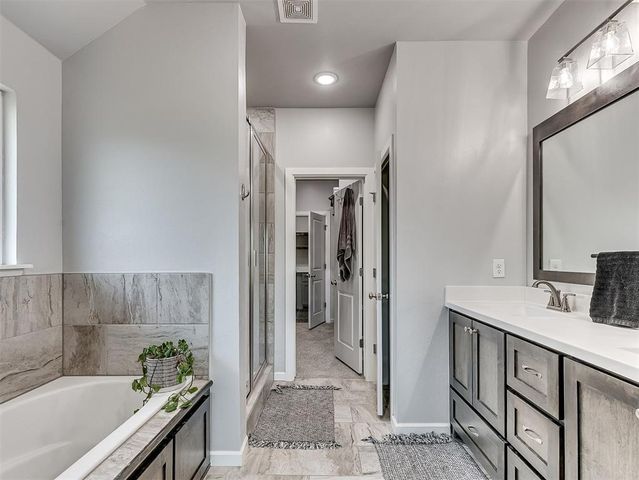 2916 SE 24th Street, Moore, OK 73160