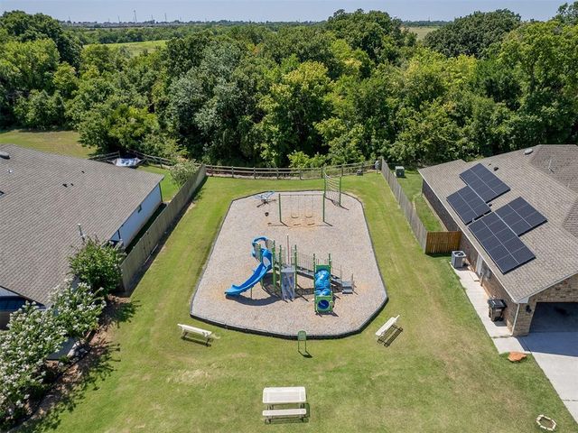 2916 SE 24th Street, Moore, OK 73160