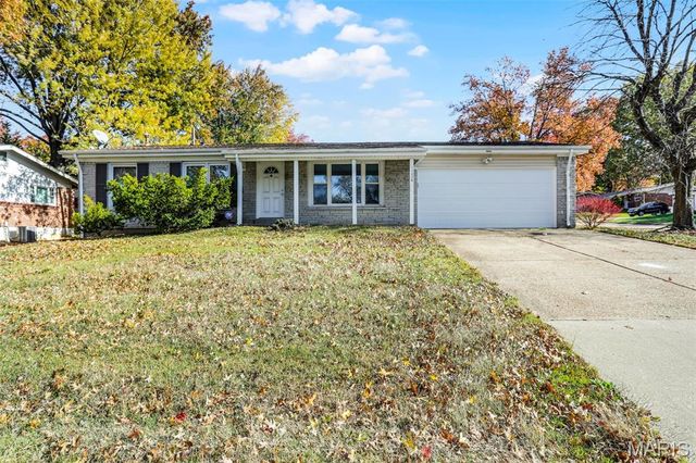 11426 Ortega Drive, Hazelwood, MO 63138