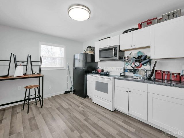 857 Steffen Avenue, Cincinnati, OH 45215