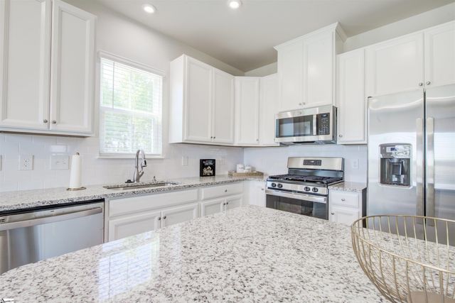 120 Carlow Court, Simpsonville, SC 29680