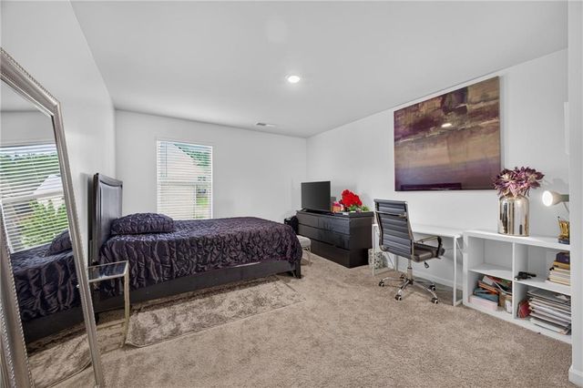 135 Twin Lakes Drive, Covington, GA 30016