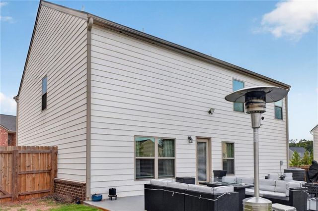 135 Twin Lakes Drive, Covington, GA 30016